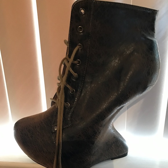Shoe Republic LA Shoes - Ankle Boots - Never Worn
